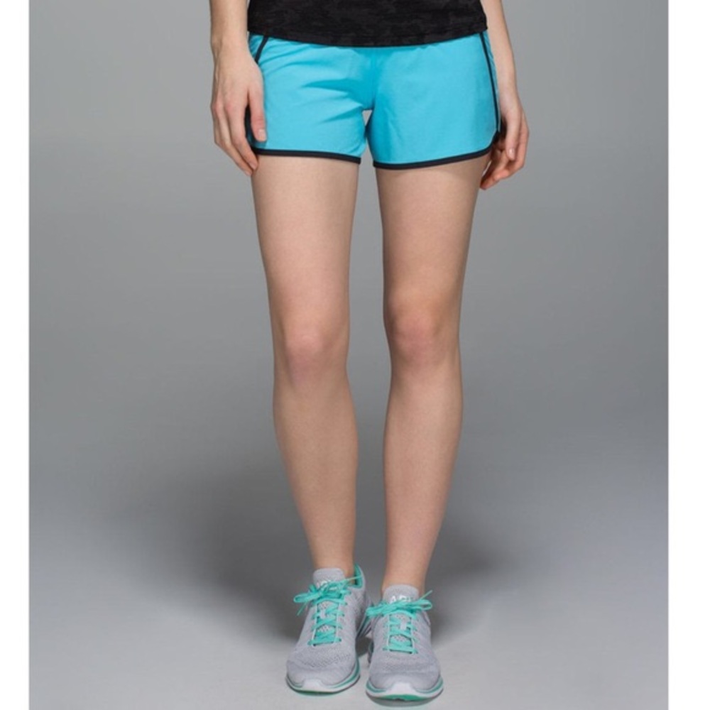 LuluLemon Groovy Run Short